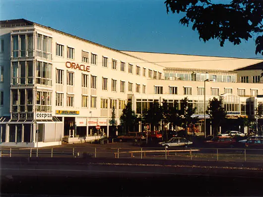 Kreative Oberflächengestaltung und Referenzarbeiten – Bild 4