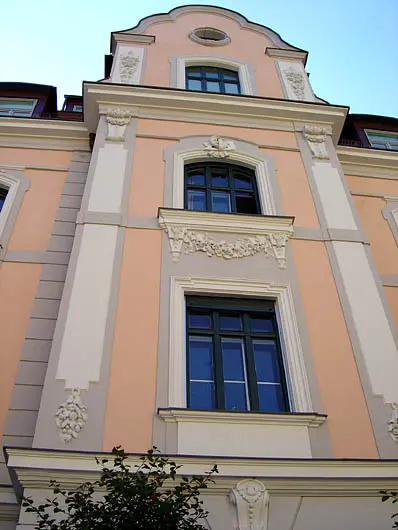 Kreative Oberflächengestaltung und Referenzarbeiten – Bild 12