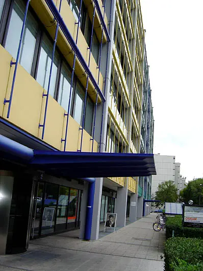 Kreative Oberflächengestaltung und Referenzarbeiten – Bild 17